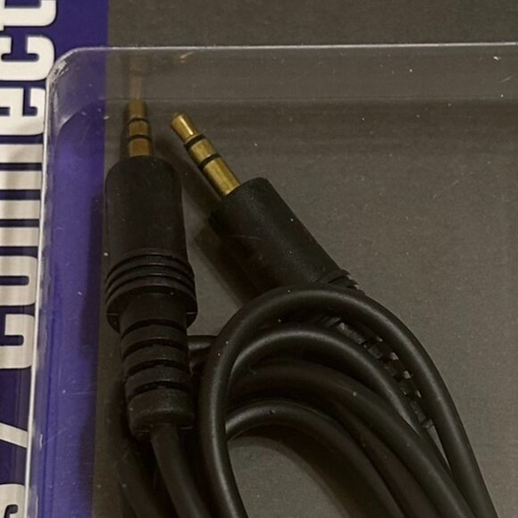 Unopened Set of Two Connector Cables-One for TV and One for Stereo - Picture 7 of 7